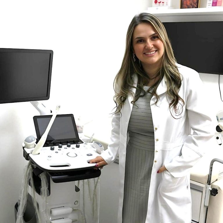 Consulta com Ginecologista e Obstetra Dra. Dani